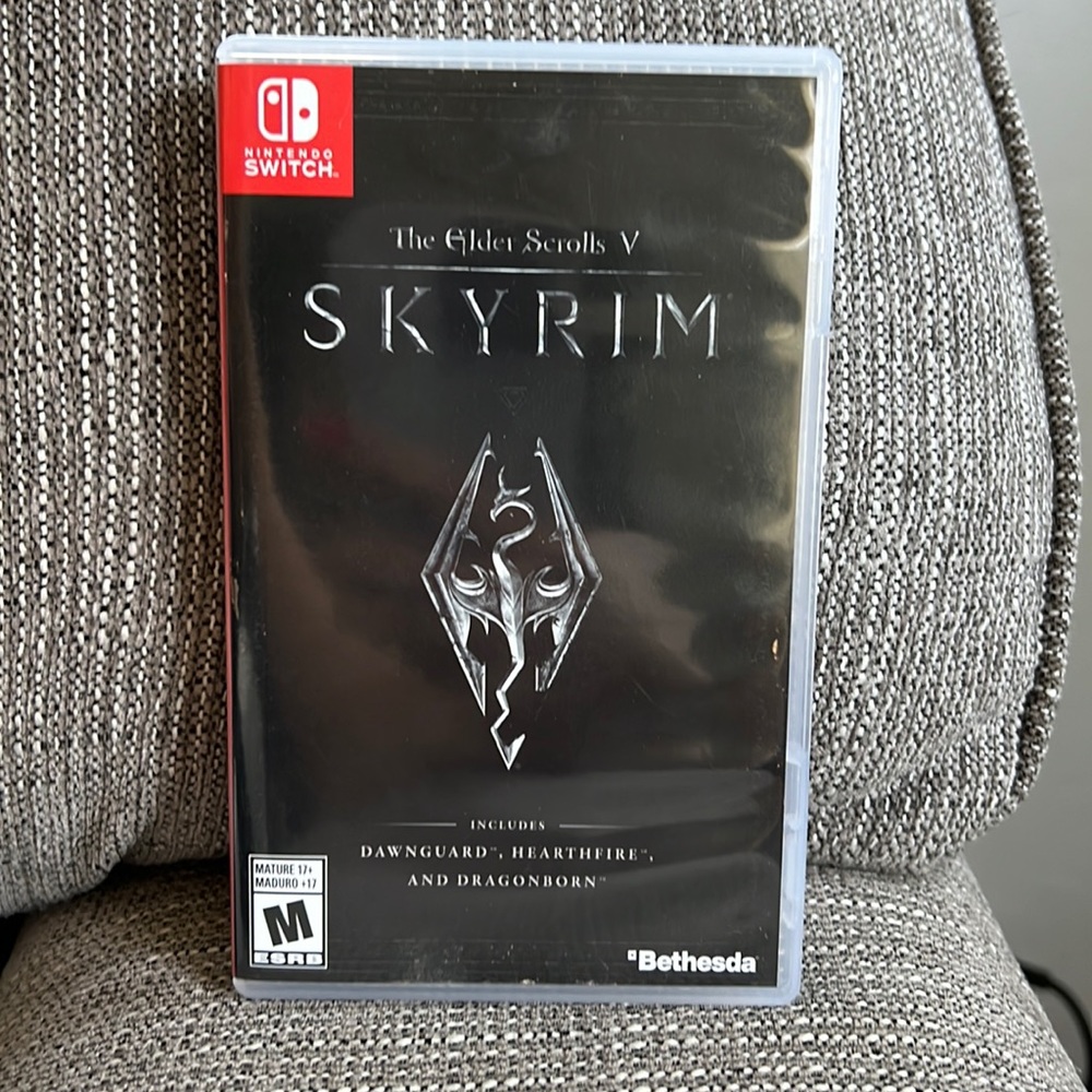 Nintendo Switch SKYRIM-The Elder Scrolls V Video game